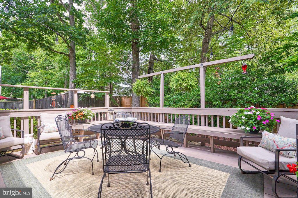 9607 Chapel Hill Dr