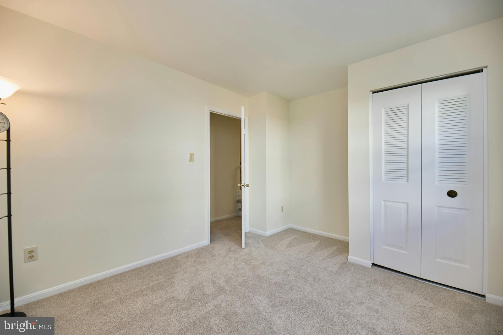 5228 Nottinghill Ln