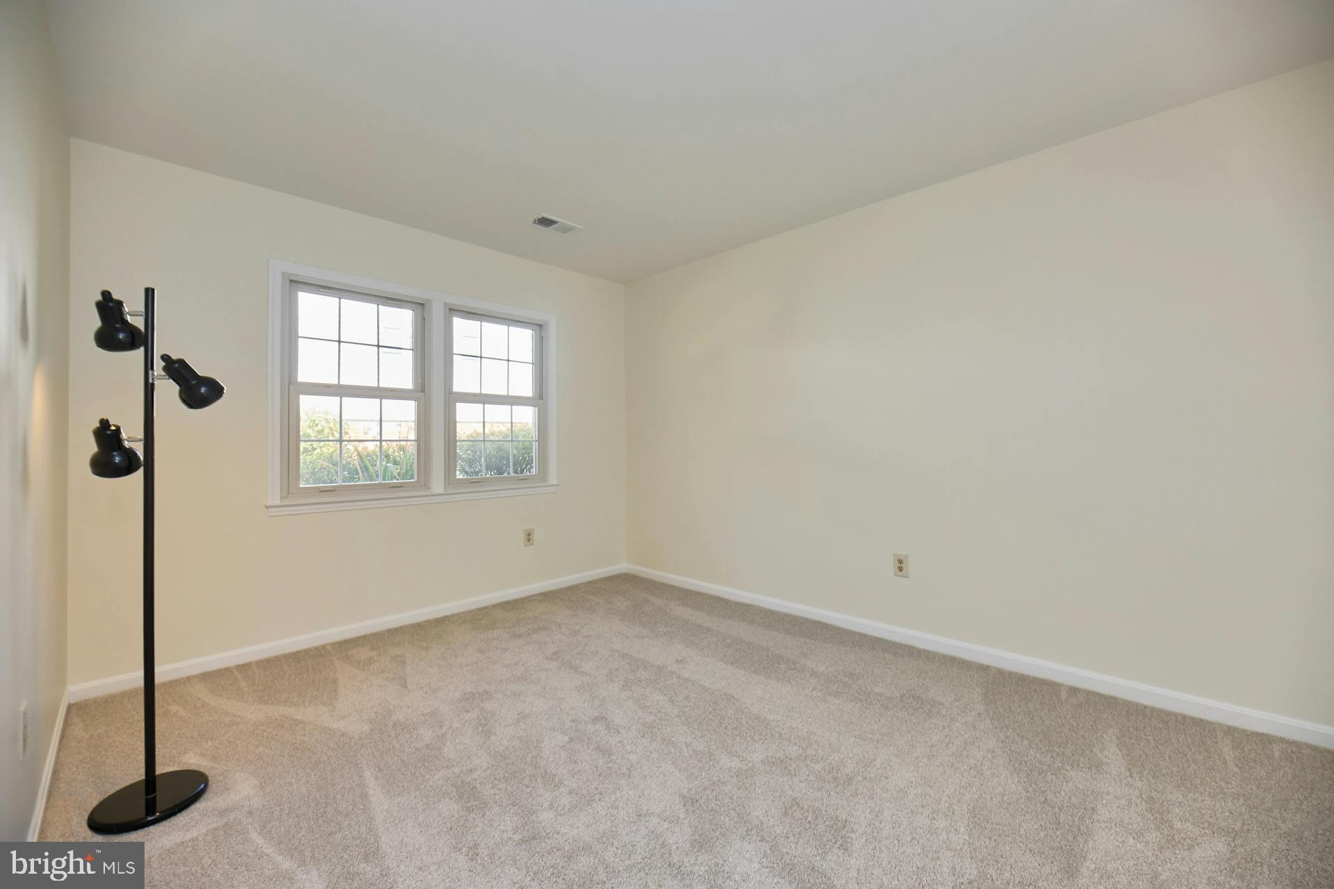 5228 Nottinghill Ln