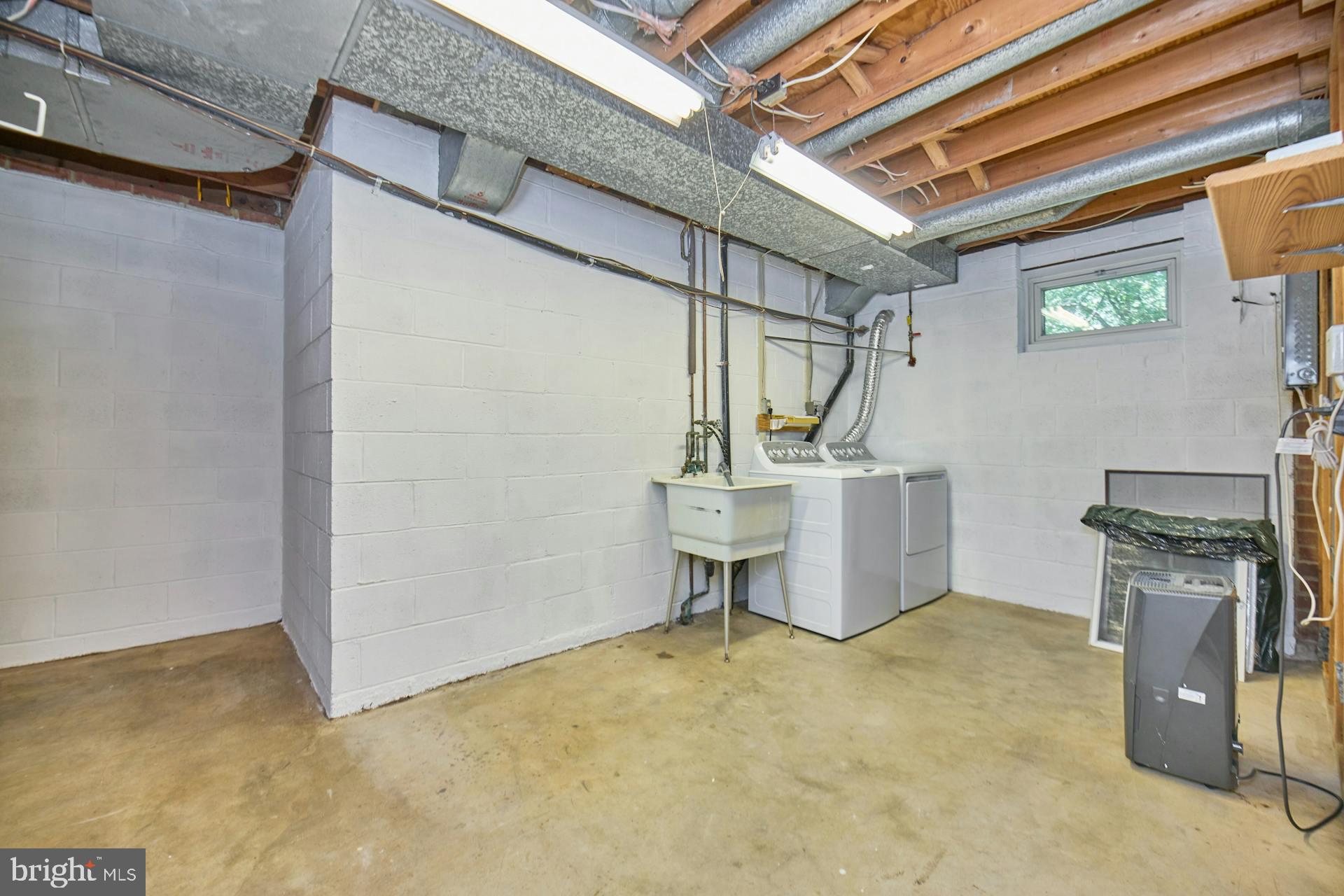 5228 Nottinghill Ln