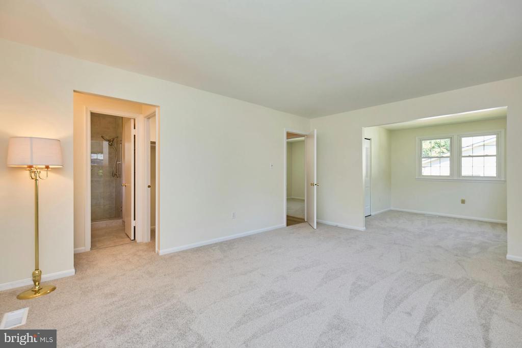 5228 Nottinghill Ln