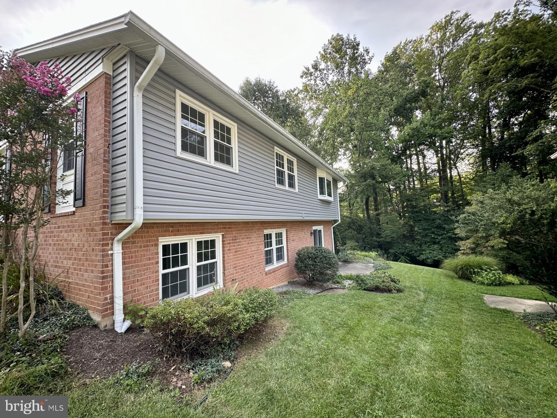 5228 Nottinghill Ln