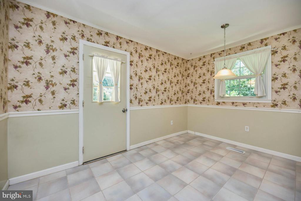 5228 Nottinghill Ln