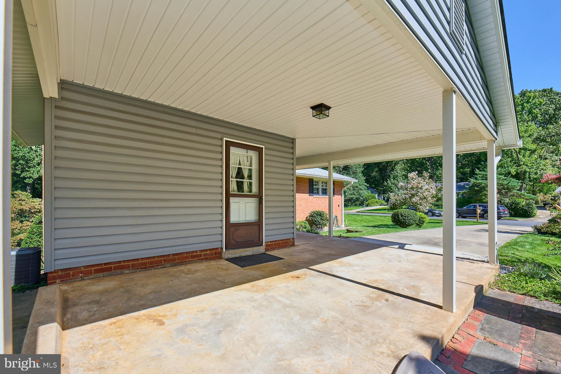 5228 Nottinghill Ln