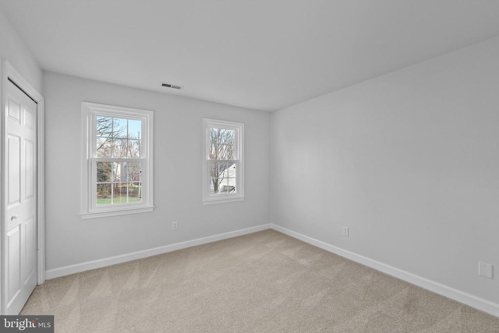 12322 OX HILL RD