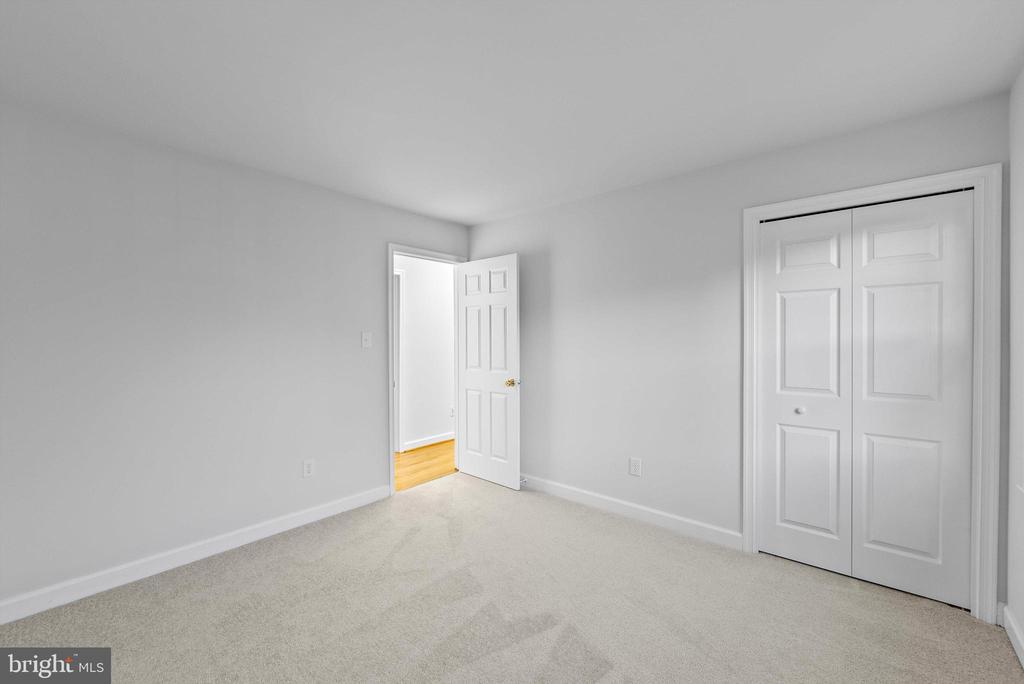 12322 OX HILL RD