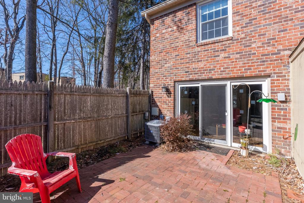 8559 Barrington Ct #926