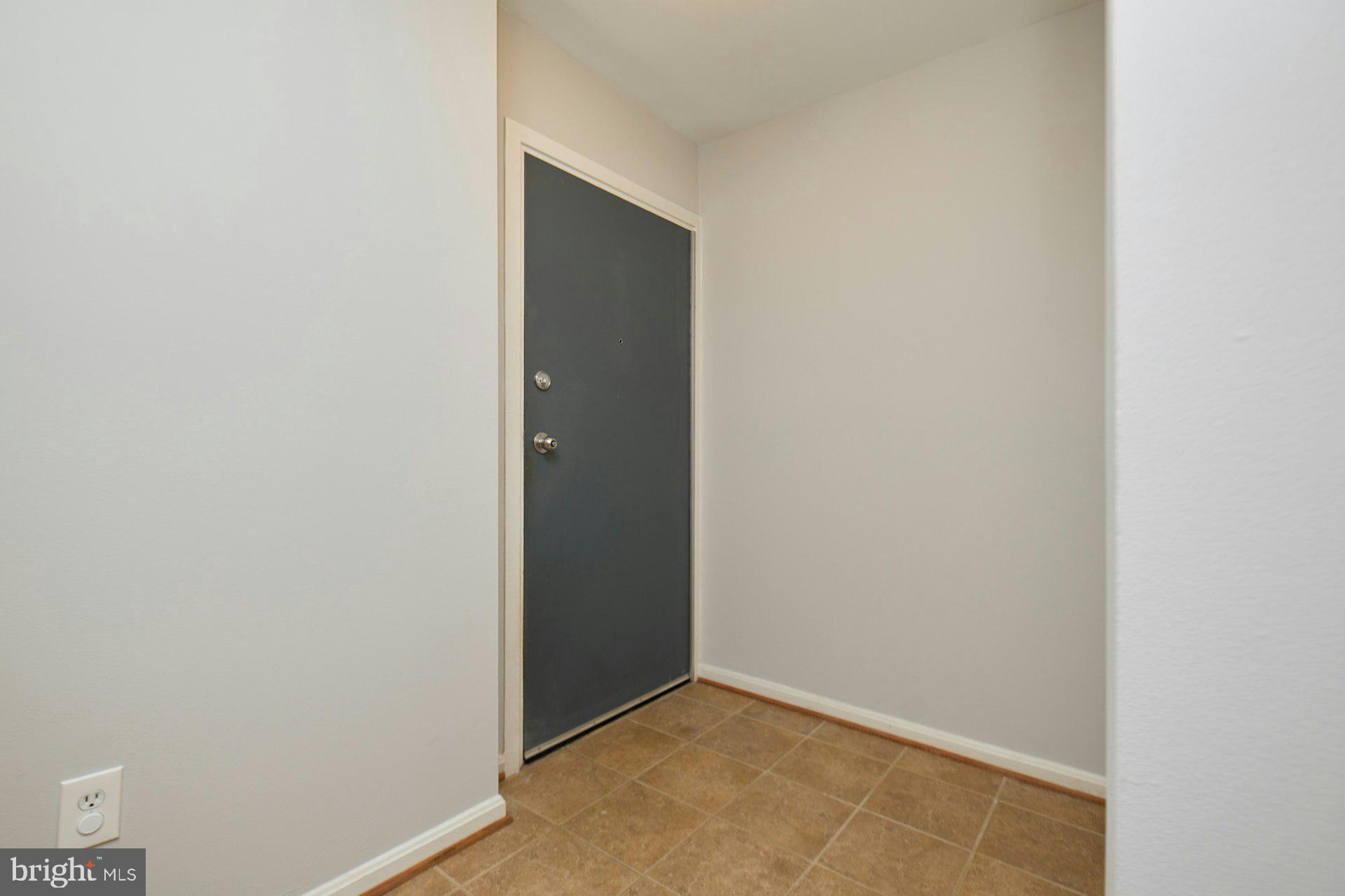 3101 Buccaneer Ct #2