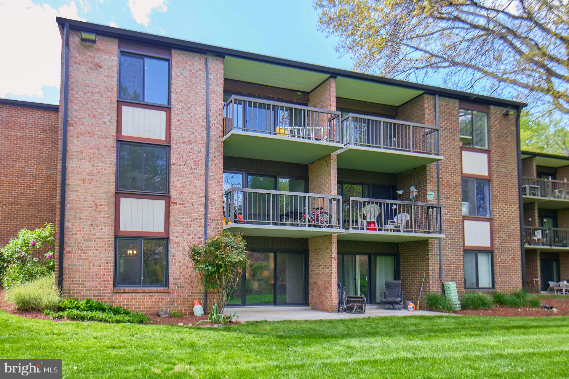 3101 Buccaneer Ct #2
