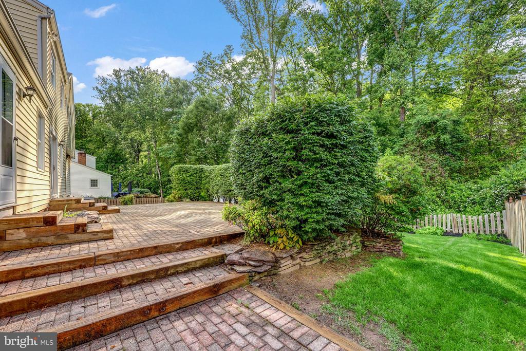 6010 Merryvale Ct