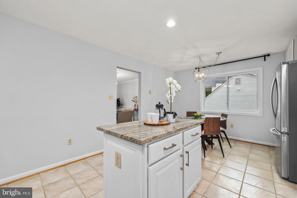 6010 Merryvale Ct