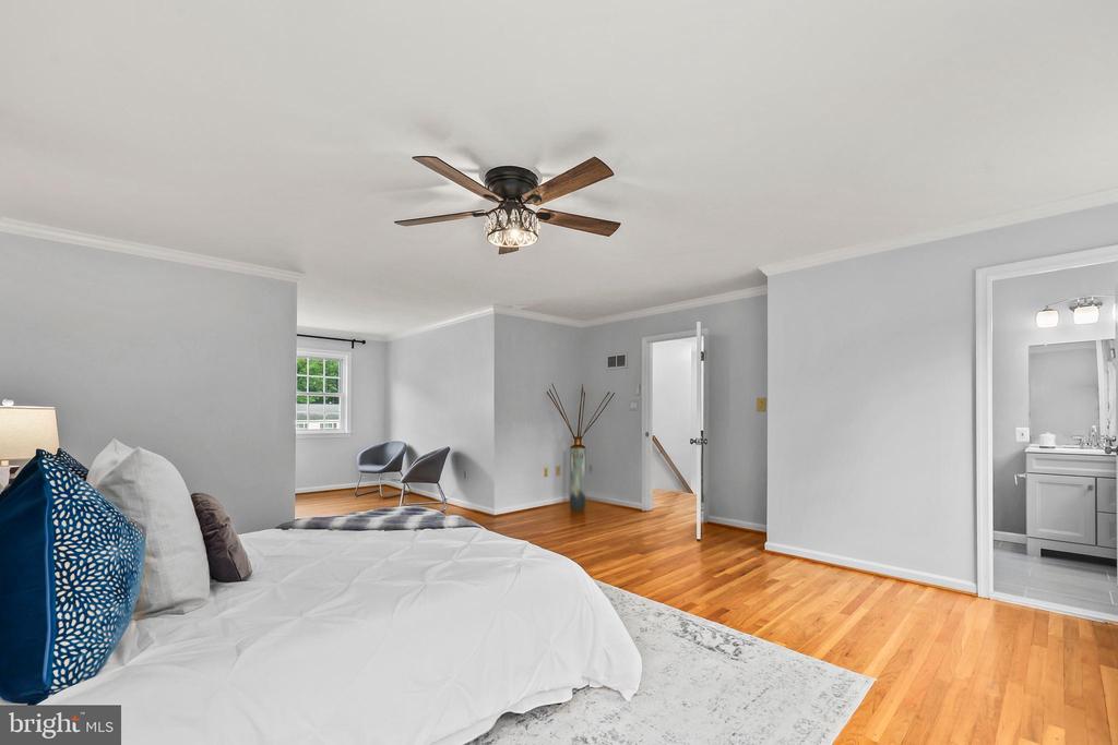 6010 Merryvale Ct