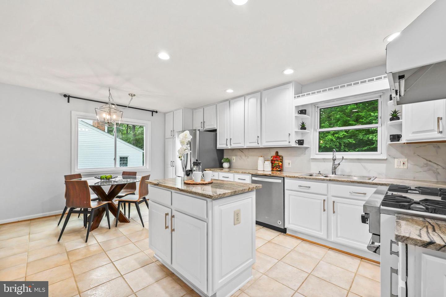 6010 Merryvale Ct