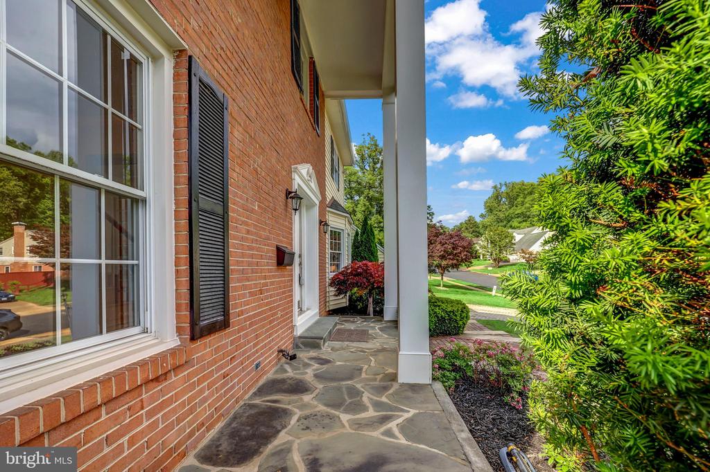 6010 Merryvale Ct