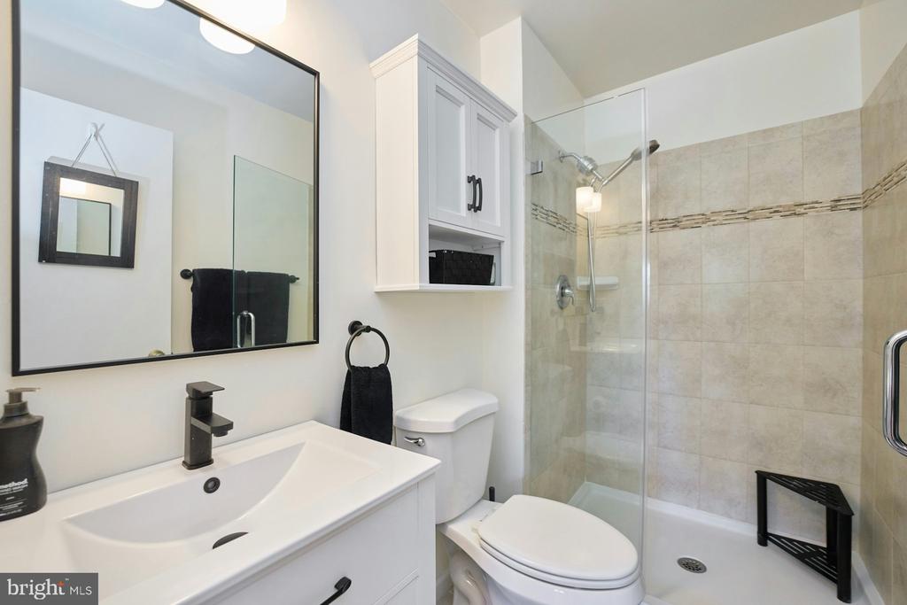 5536 Starboard Ct