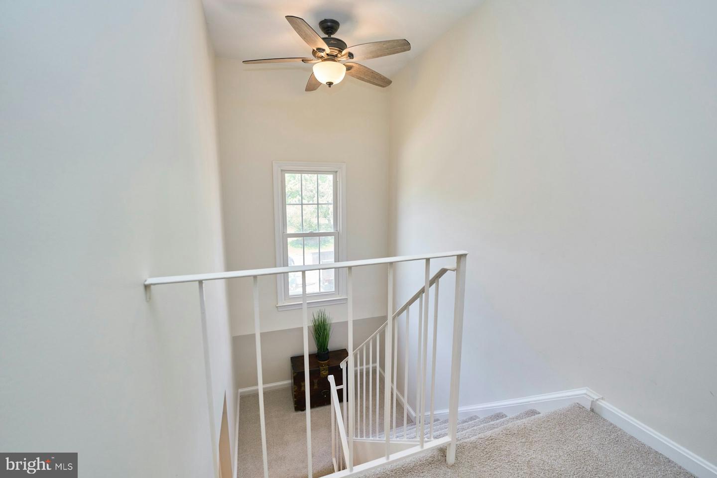 5536 Starboard Ct