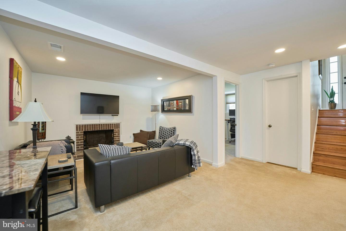 5536 Starboard Ct