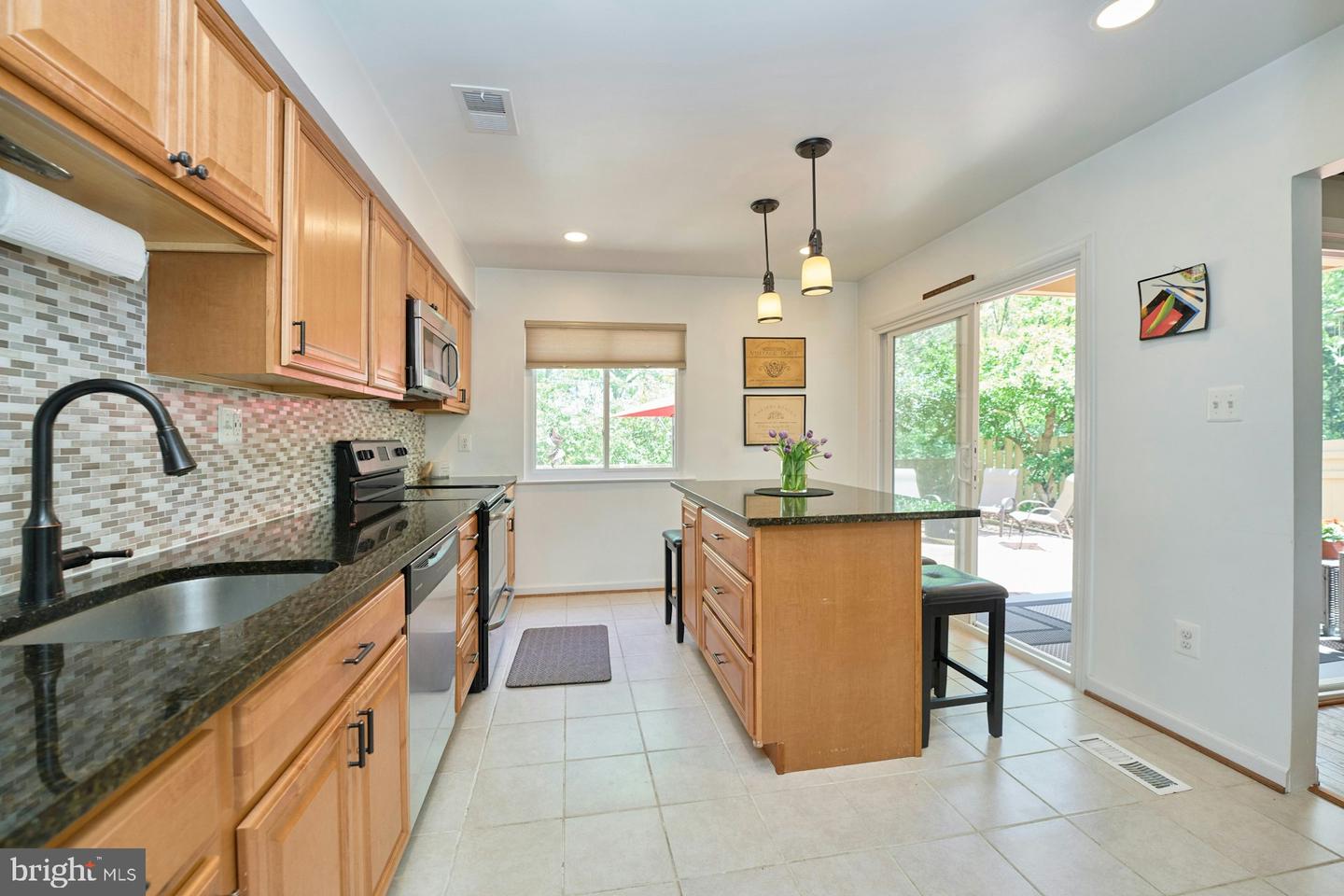 5536 Starboard Ct