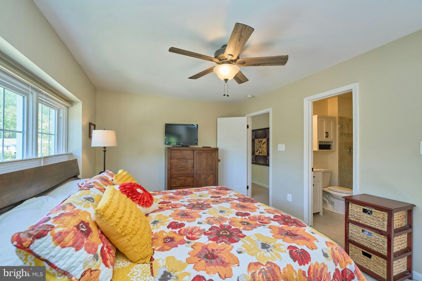 5536 Starboard Ct