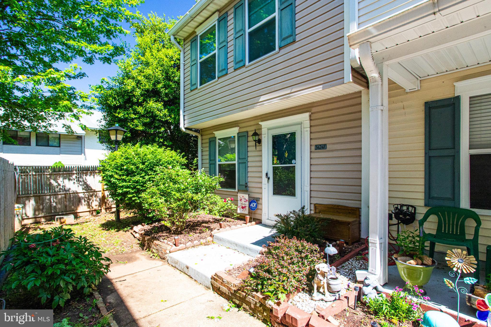 3424 Lockheed Blvd #F