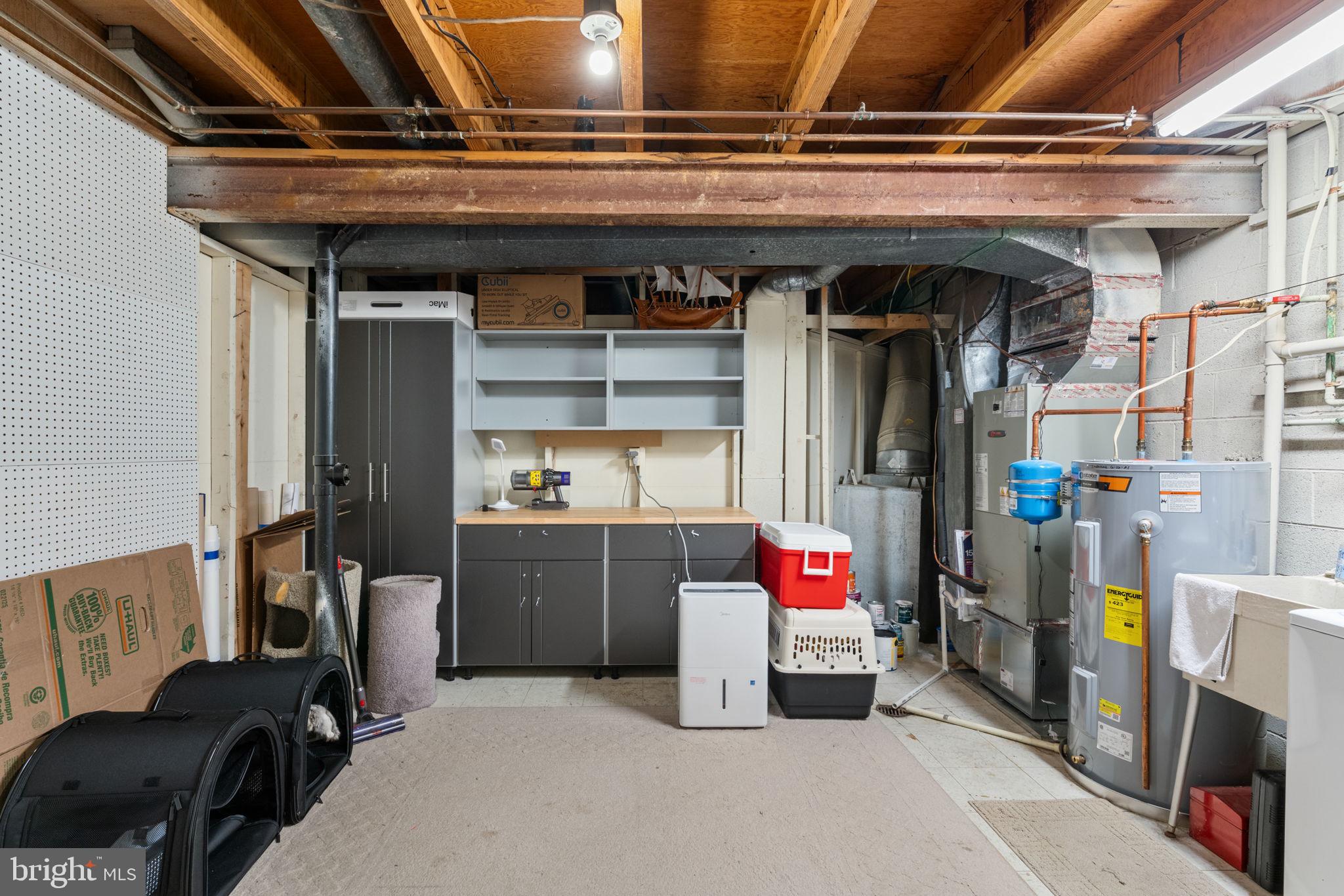 10334 Hampshire Green Ave