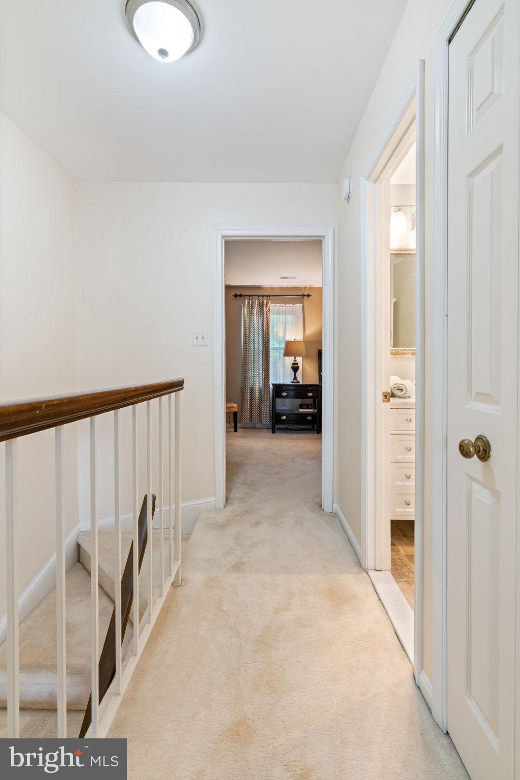 10334 Hampshire Green Ave