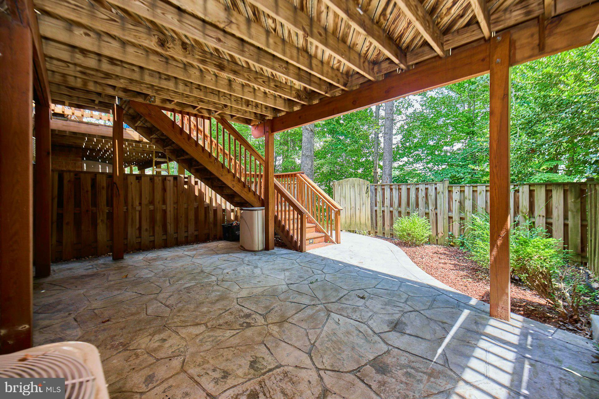 7084 Solomon Seal Ct