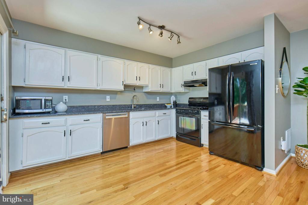 7084 Solomon Seal Ct