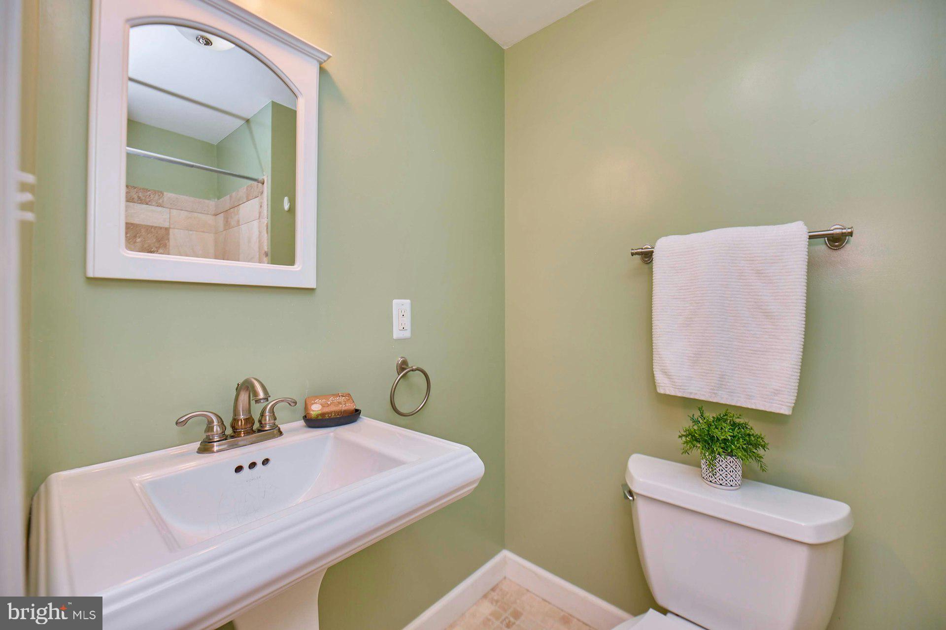 7084 Solomon Seal Ct