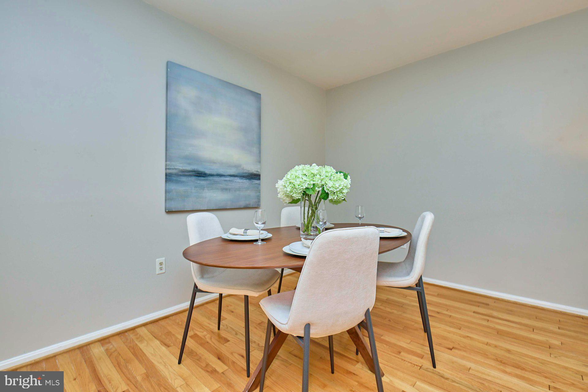 7084 Solomon Seal Ct