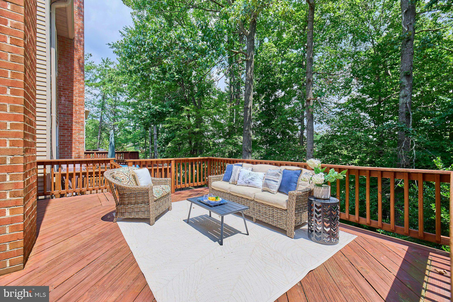 7084 Solomon Seal Ct