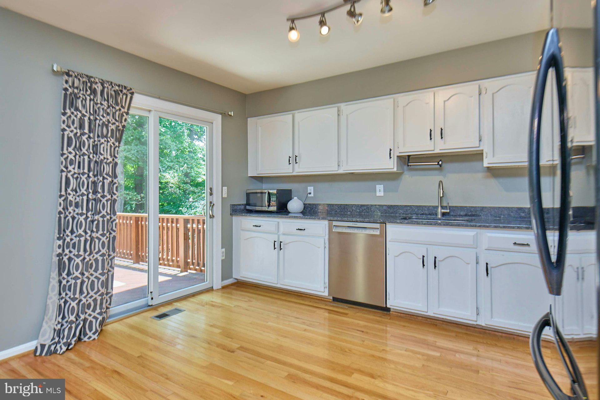 7084 Solomon Seal Ct