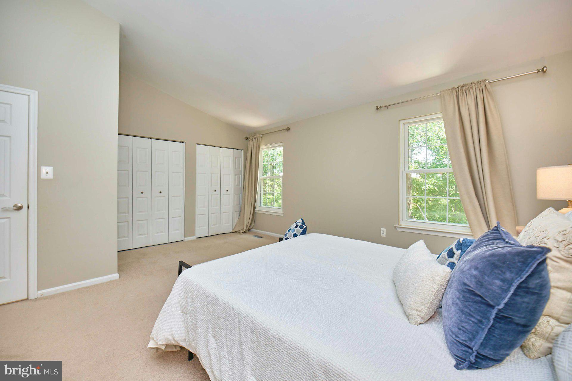 7084 Solomon Seal Ct