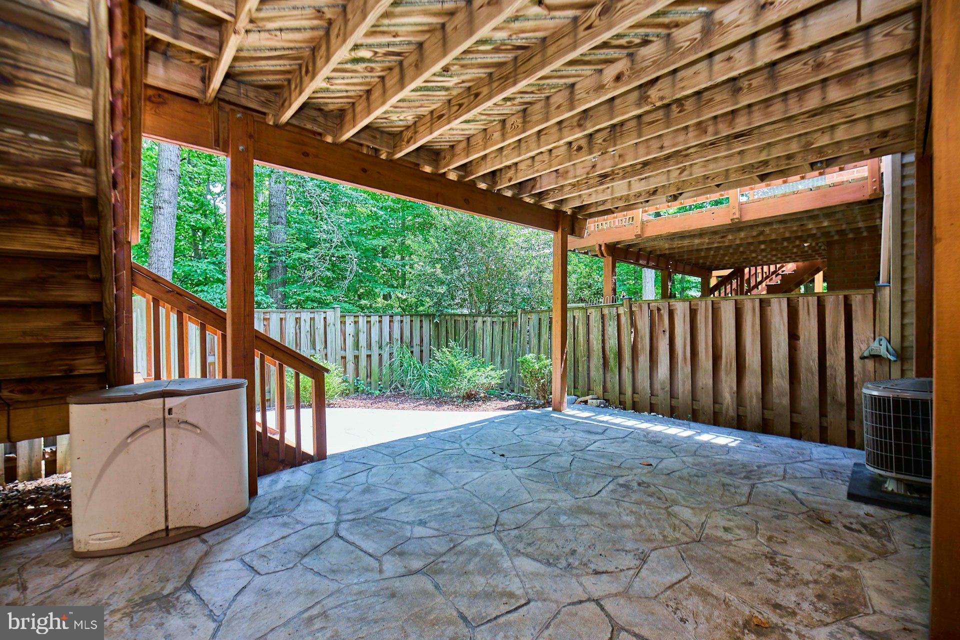 7084 Solomon Seal Ct