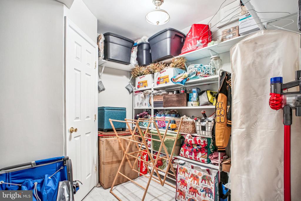 11939 ARTERY DRIVE