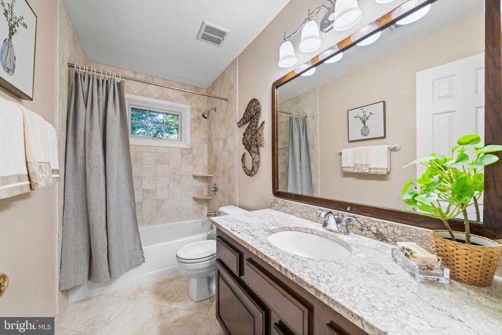9745 ROLLING RIDGE DRIVE