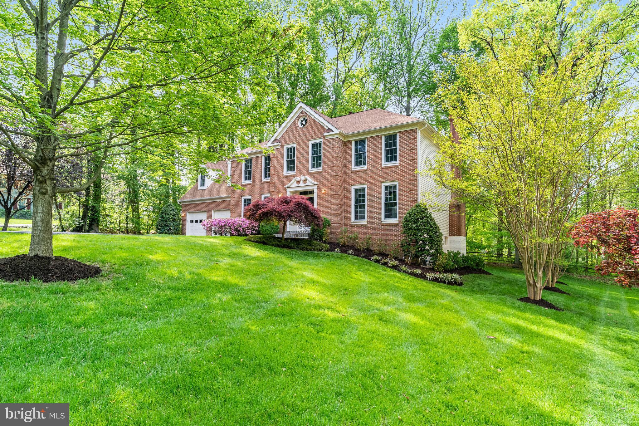 9745 ROLLING RIDGE DRIVE