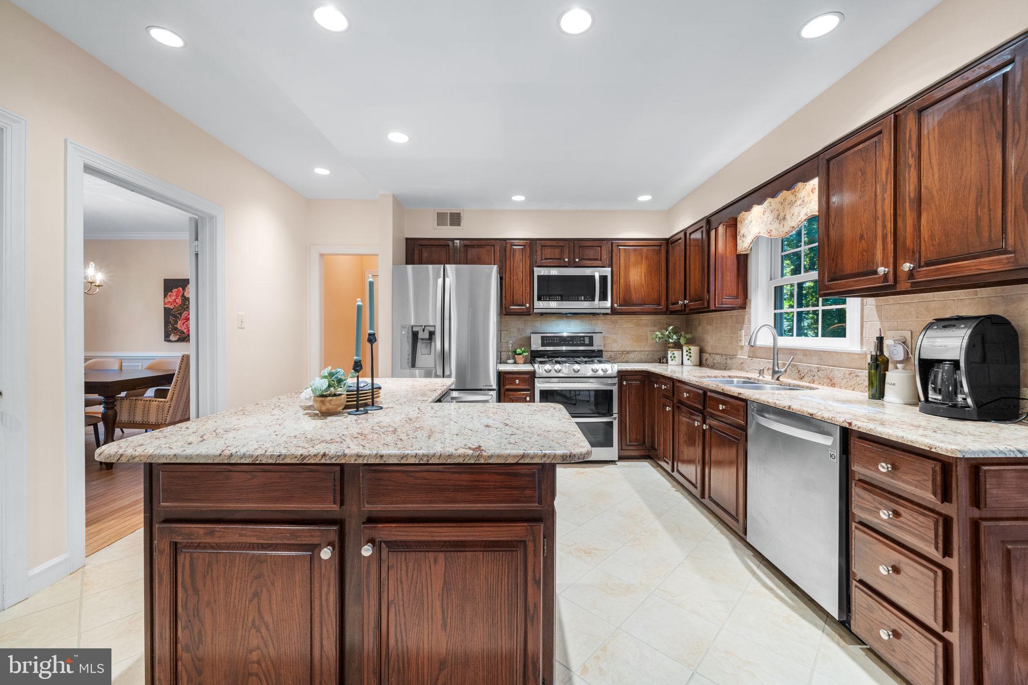 9745 ROLLING RIDGE DRIVE