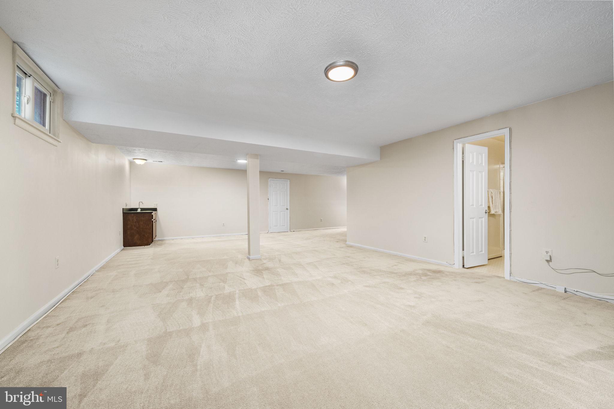 9745 ROLLING RIDGE DRIVE