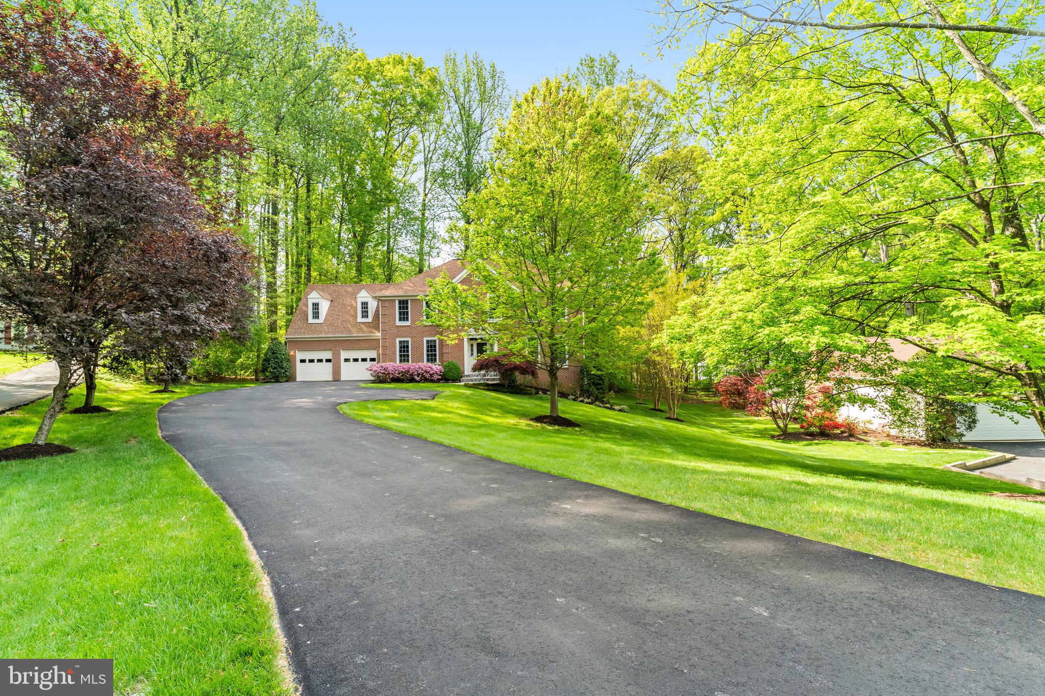 9745 ROLLING RIDGE DRIVE