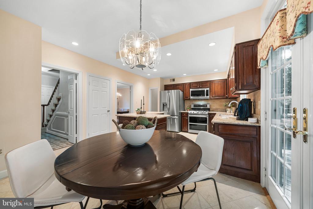 9745 ROLLING RIDGE DRIVE