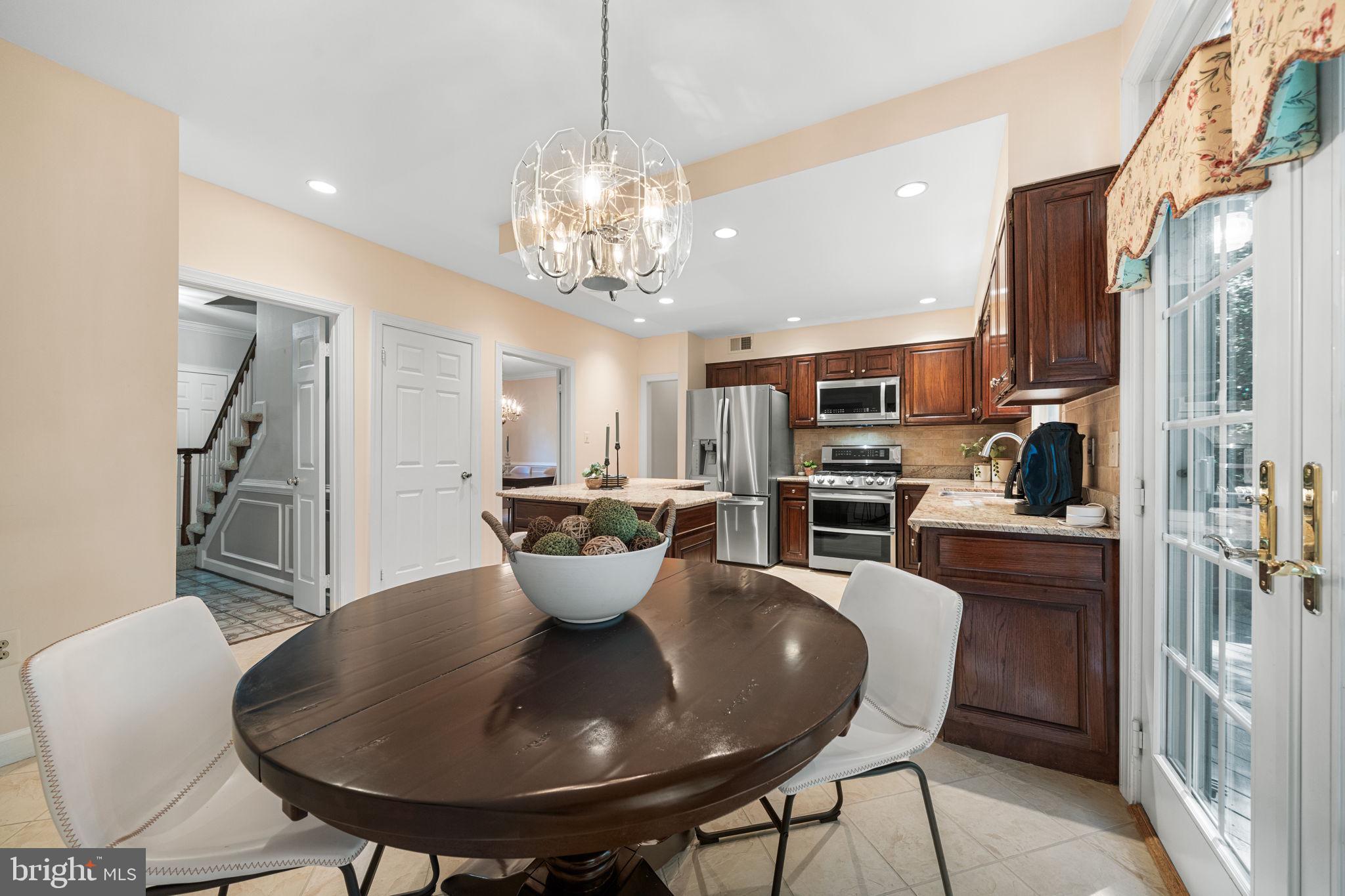 9745 ROLLING RIDGE DRIVE