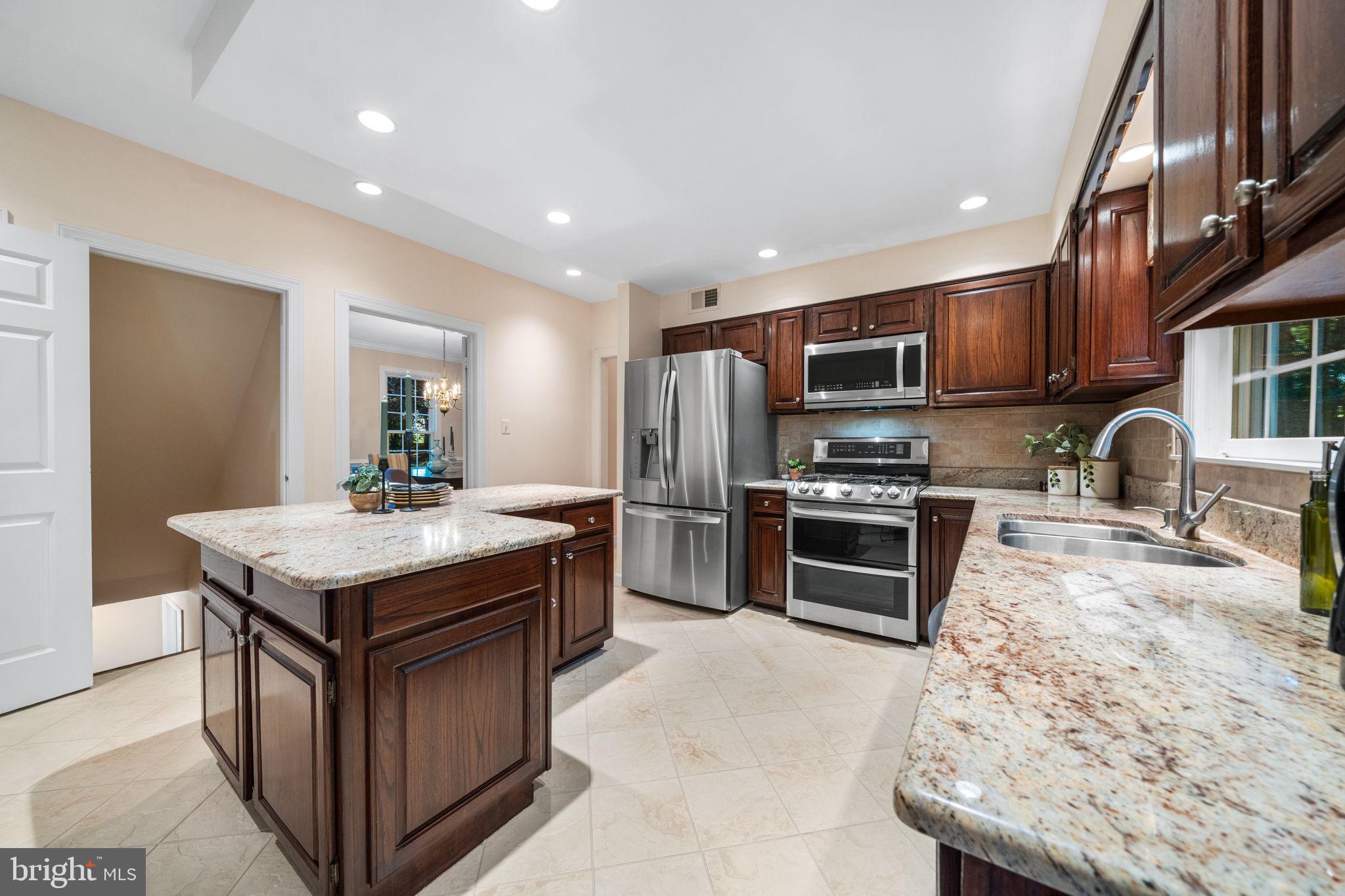 9745 ROLLING RIDGE DRIVE