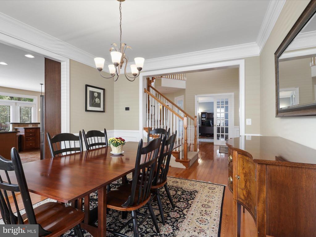 8703 FLOWERING DOGWOOD LANE