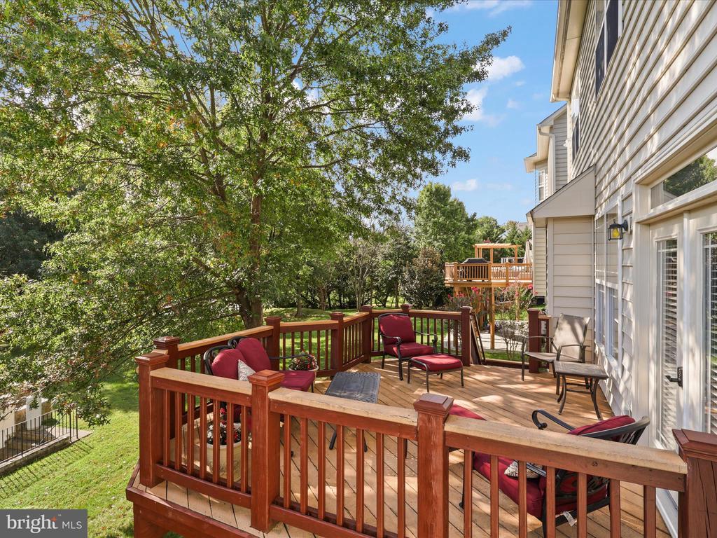 8703 FLOWERING DOGWOOD LANE