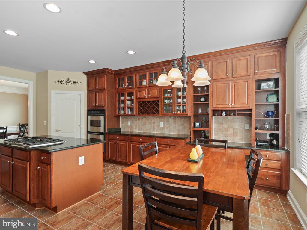8703 FLOWERING DOGWOOD LANE