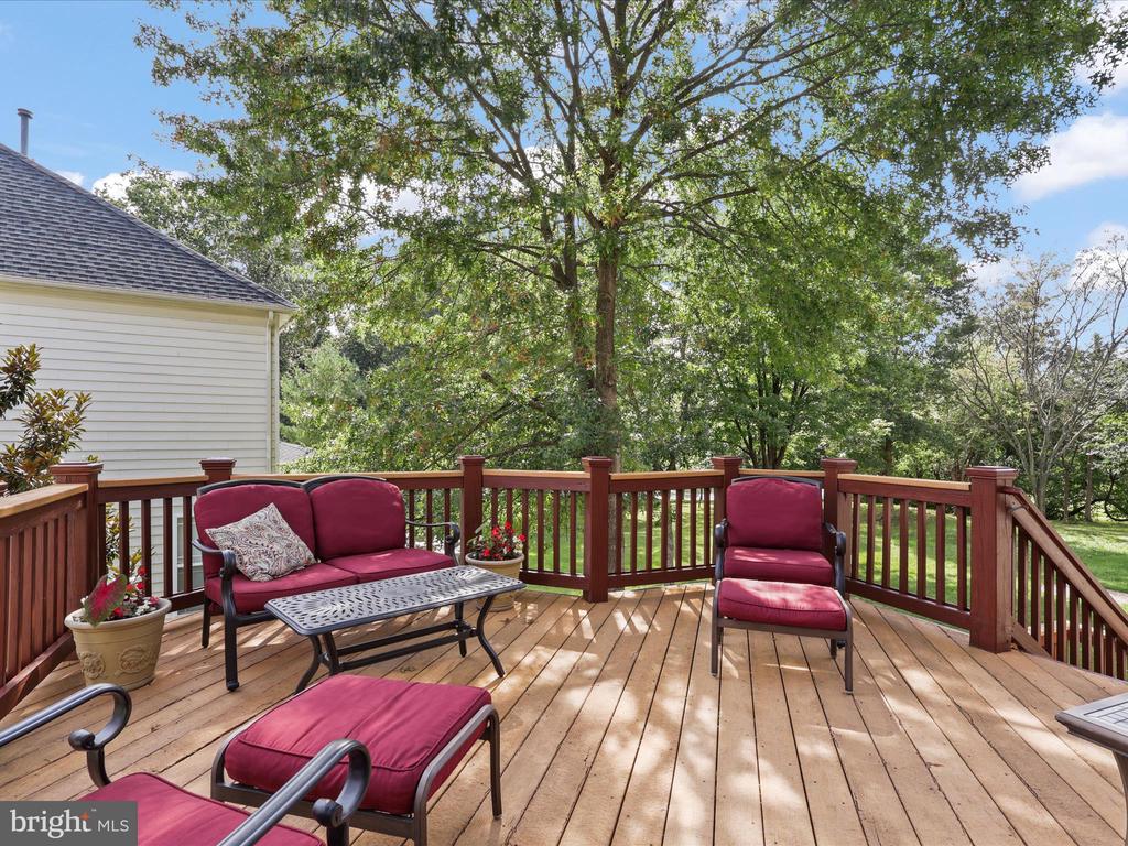 8703 FLOWERING DOGWOOD LANE