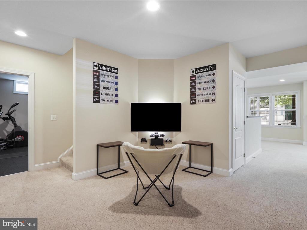 8703 FLOWERING DOGWOOD LANE