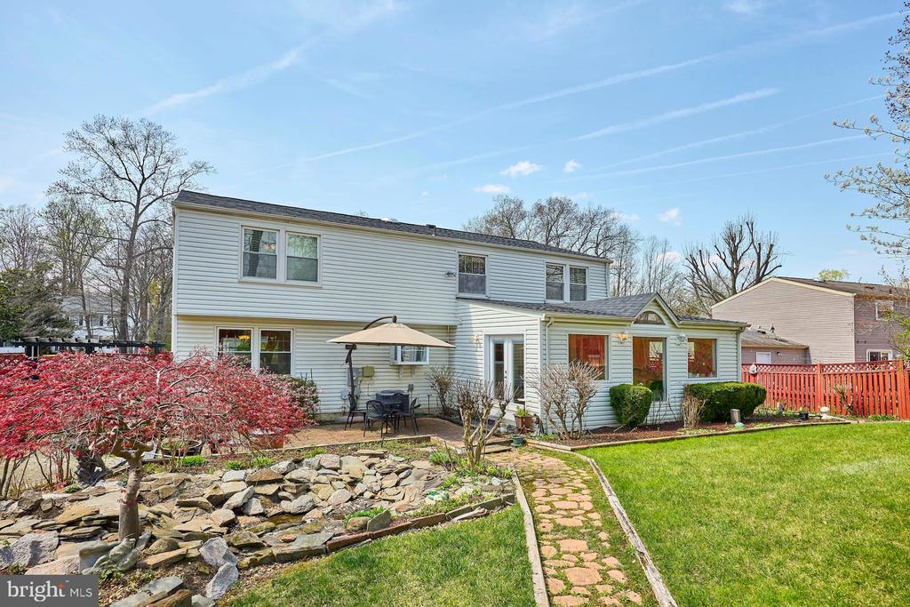7307 STERLING GROVE DRIVE