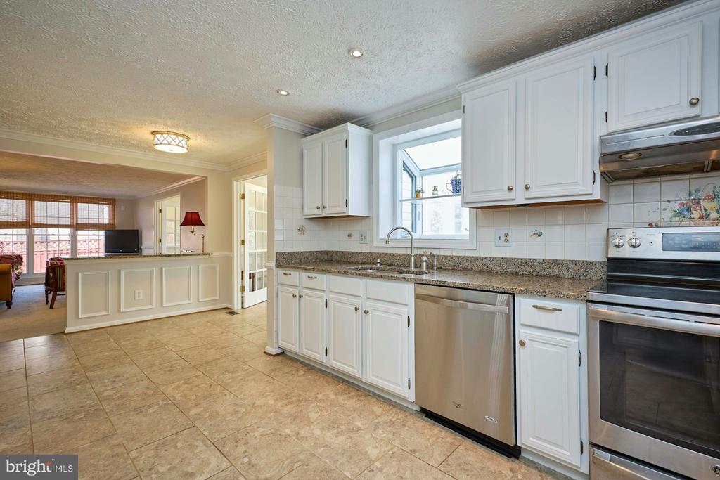 7307 STERLING GROVE DRIVE
